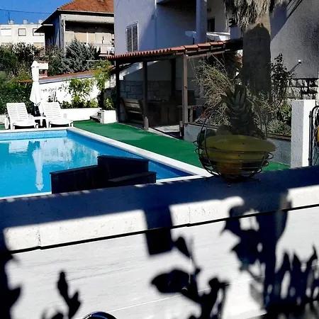 Holiday home House With A Swimming Pool - 22234 *