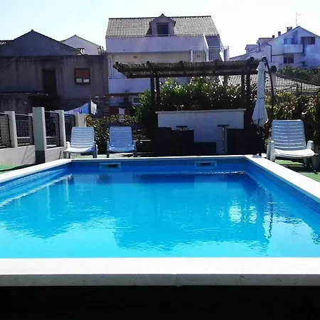 House With A Swimming Pool - 22234 * 스플리트